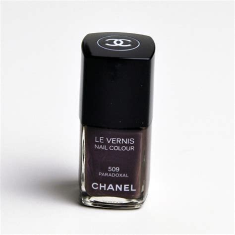 Chanel Paradoxal Le Vernis Nail Colour Review & Swatches